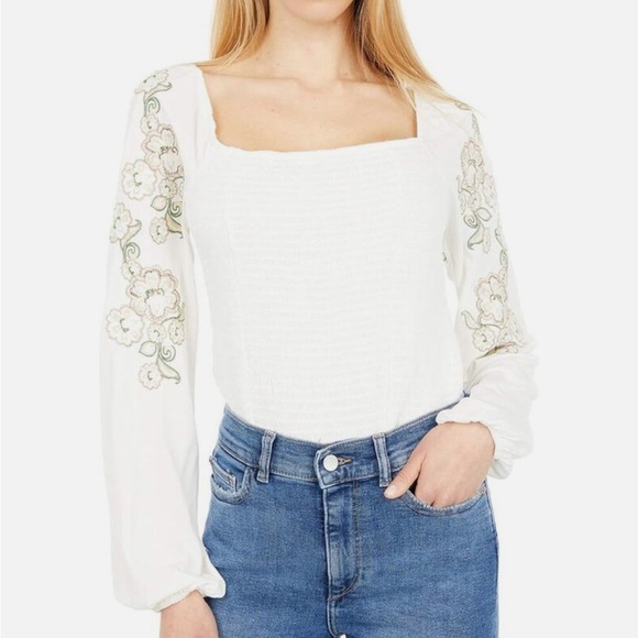 • NWT! [Lucky Brand] Ruched Embroidered Top • - Picture 11 of 12